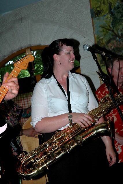 min 2006 06 11 guinguette mp 202